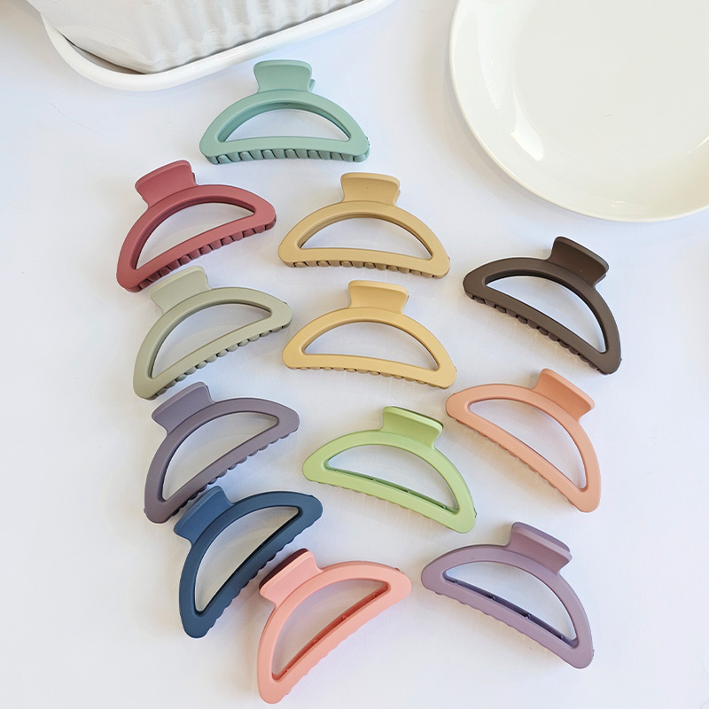 تصویر کلیپس شمعی هلالی رنگی 